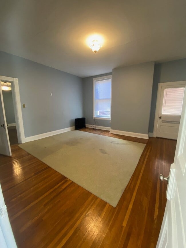 Photo - 327 E Market St Unit #3F