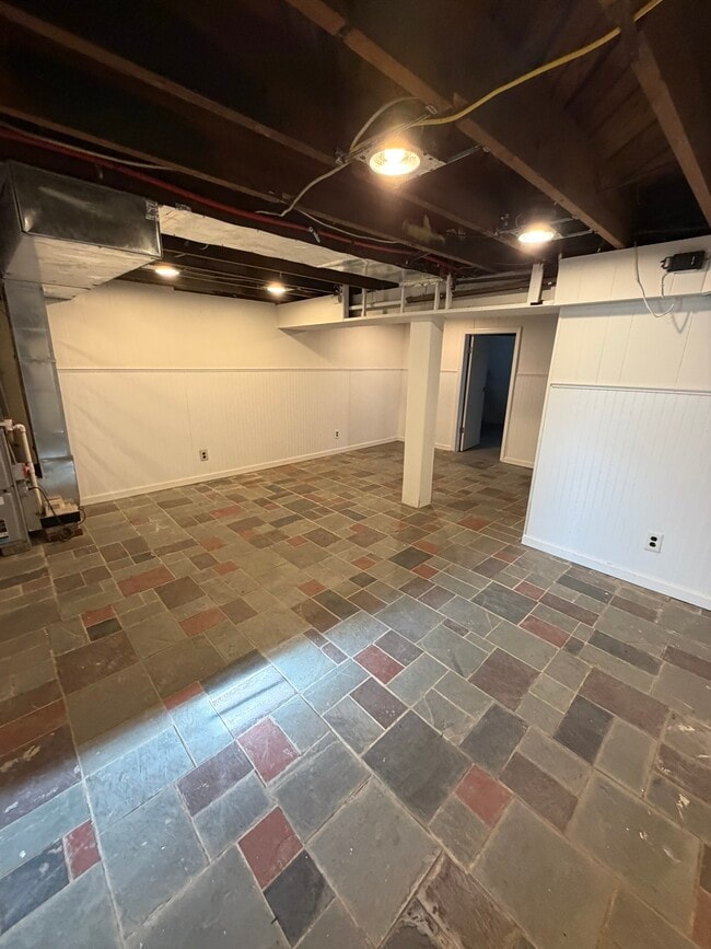 Photo - 1767 Hamilton Ave