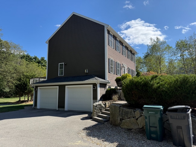 Photo - 87 Center St