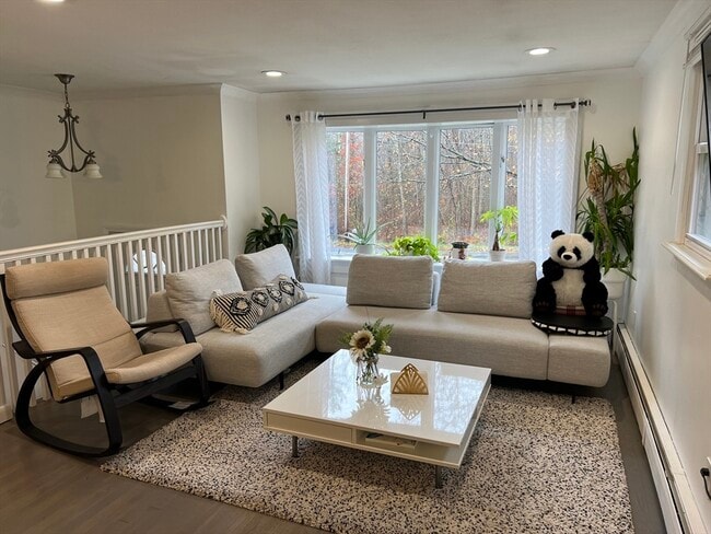 Photo - 183 Oak St