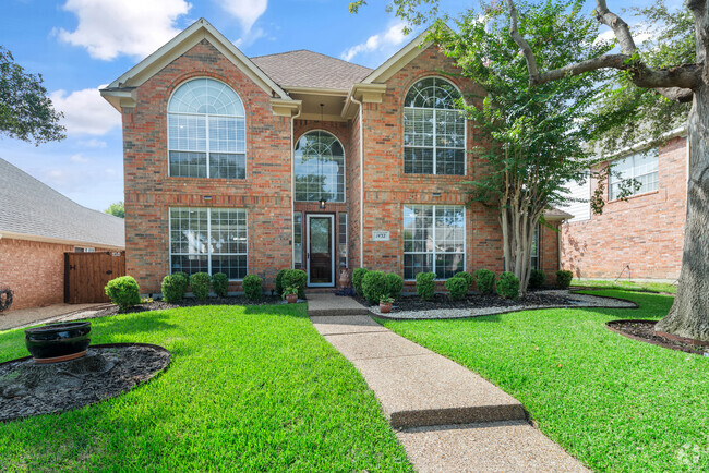 Building Photo - 1432 Honey Locust Dr Rental