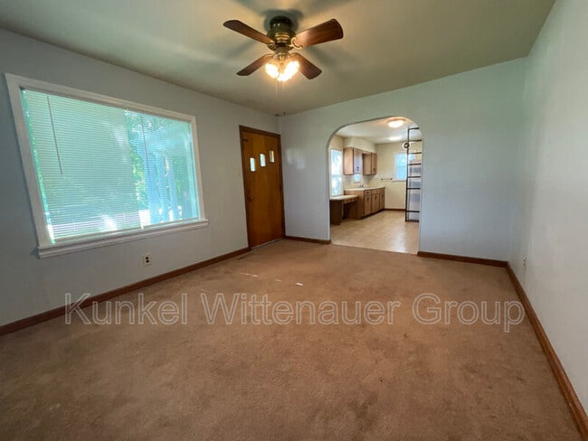 Photo - 1006 Scott Troy Rd