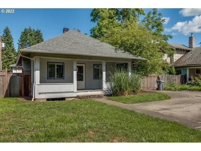 3 Bedroom House on Jefferson St Near Downt... - 3 Bedroom House on Jefferson St Near Downt...