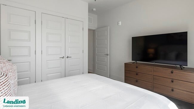 Photo - 404 W 26th St Unidad 8109