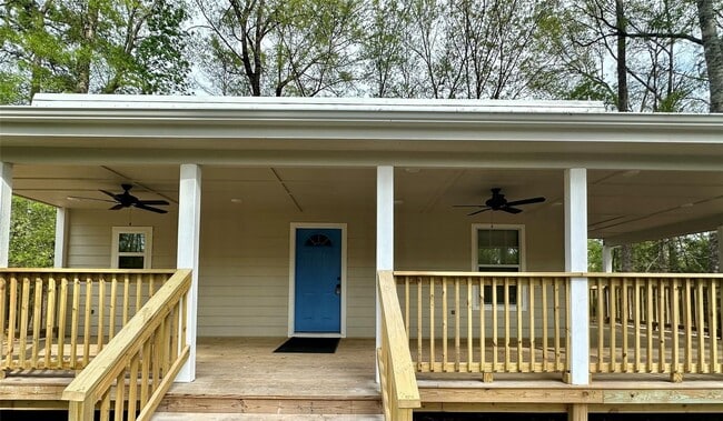 Building Photo - 27835 Country Colony Dr