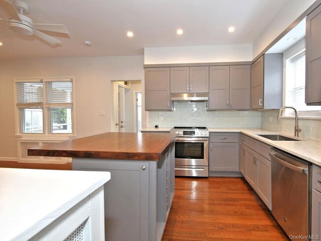 Photo - 494 W William St Unit 1st Floor