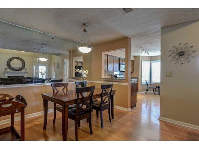 Photo - 4101 Riverlook Pkwy SE Unit 101