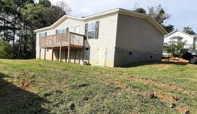 Building Photo - 265 College St