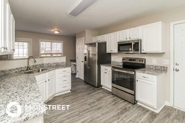 Photo - 2056 Samantha Dr