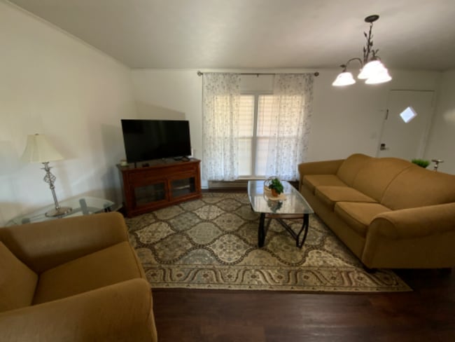 Photo - 701 Carson St Unit A