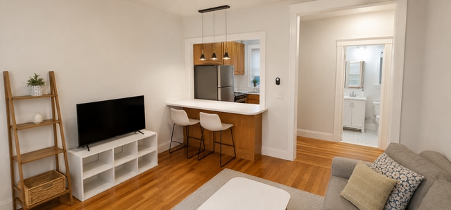 Building Photo - 1550 Commonwealth Ave Unit 3