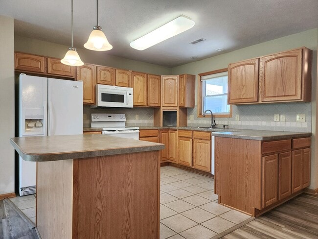 Photo - 3512 McLaughlin Dr