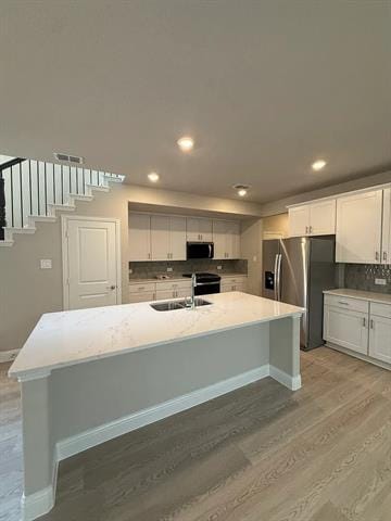 2653 Amistad Ln