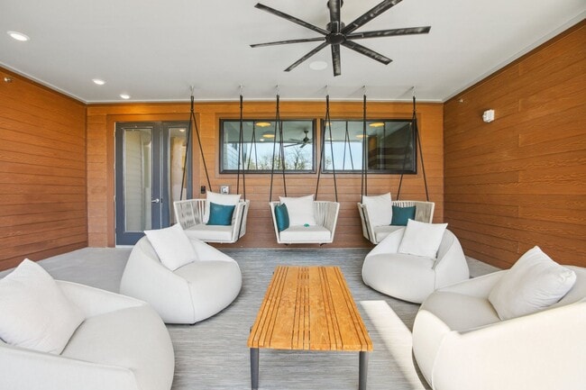 Photo - The Anderson