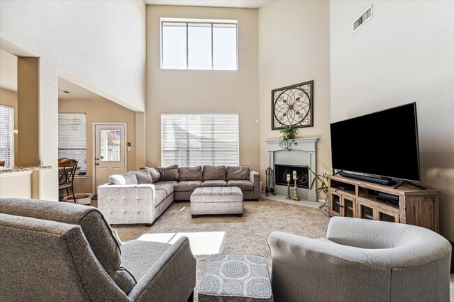 Photo - 831 Glen Abbey Dr