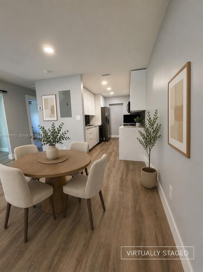 Photo - 2865 NE 13th Ave