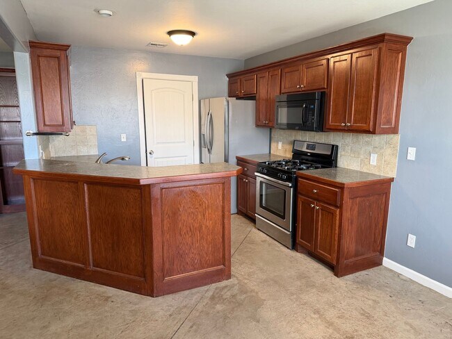 Photo - 4428 Peachtree Dr.
