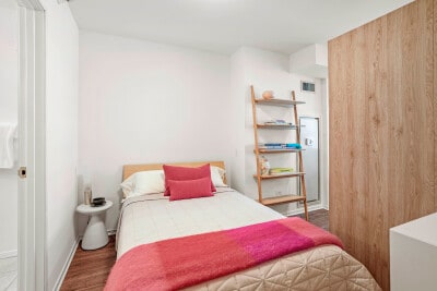 Photo - 232 E Illinois St