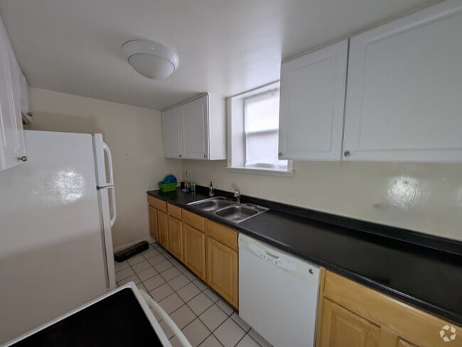 Building Photo - 709 Scott Blvd Unit C Rental