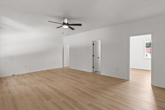 Photo - 1522 Middle St Apartment Unit 1522