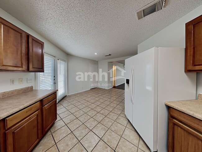 Photo - 33 Messenger Crk