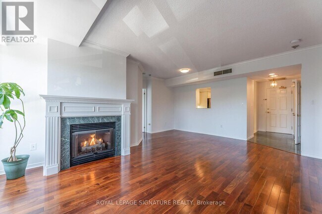 Photo - 1818 Bayview Ave Unité 401