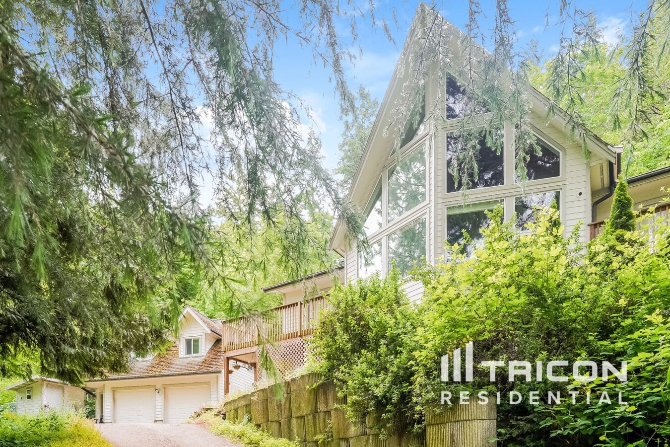 Photo - 3724 Pioneer Way E House