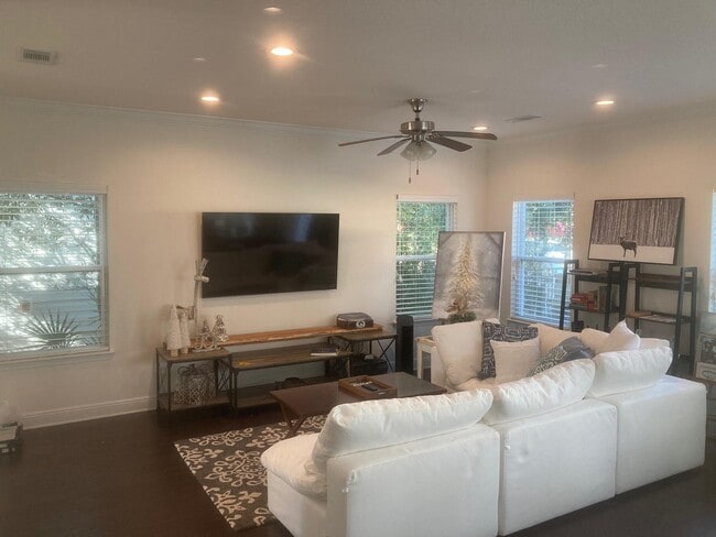 Photo - 36 St Vincent Ln