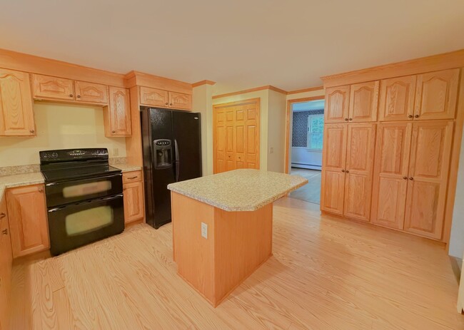 Photo - Beautiful 3-Bedroom Single-Family Home for Rent in Dalton, MA