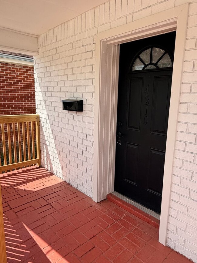 Photo - 4210 Alfred St Unidad A