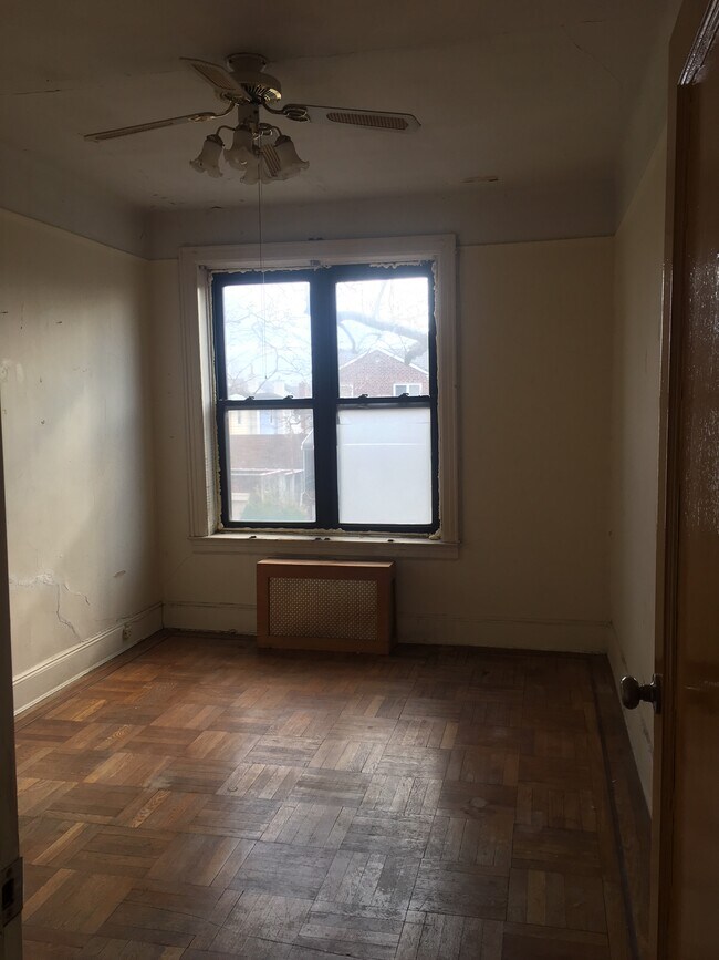 Photo - 221 Avenue U