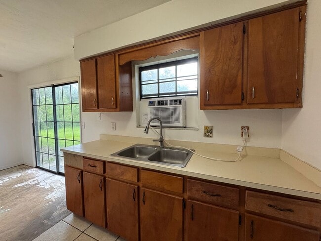 Photo - 8417 Goldkist Blvd