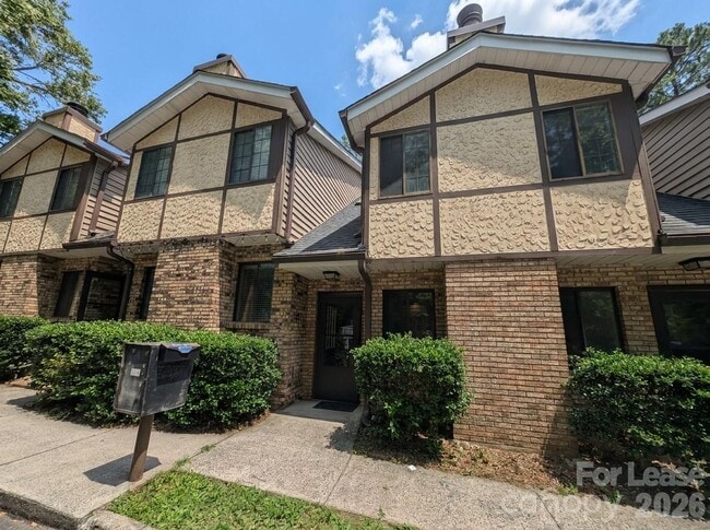 Building Photo - 9111 Sharonbrook Dr