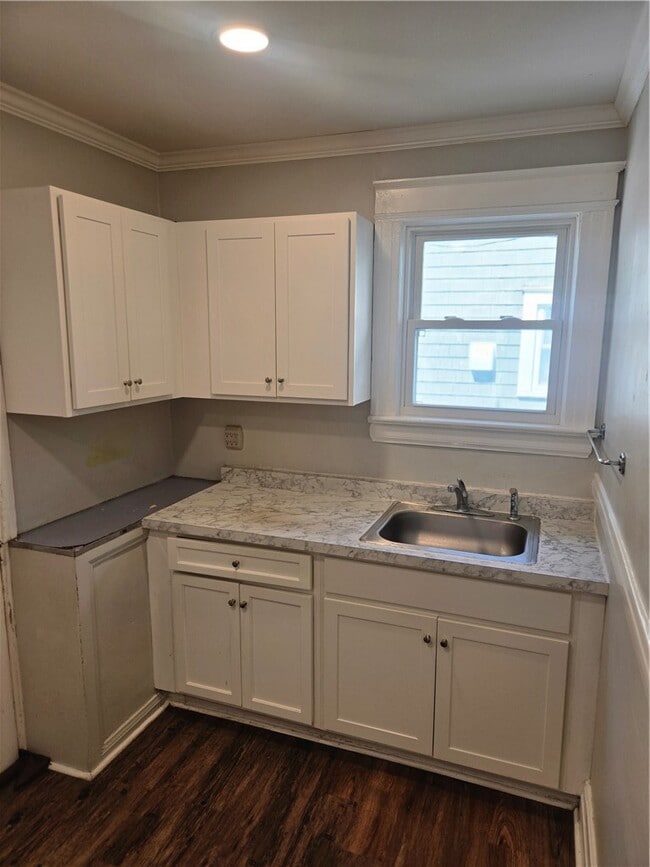 Photo - 103 Laburnam Crescent