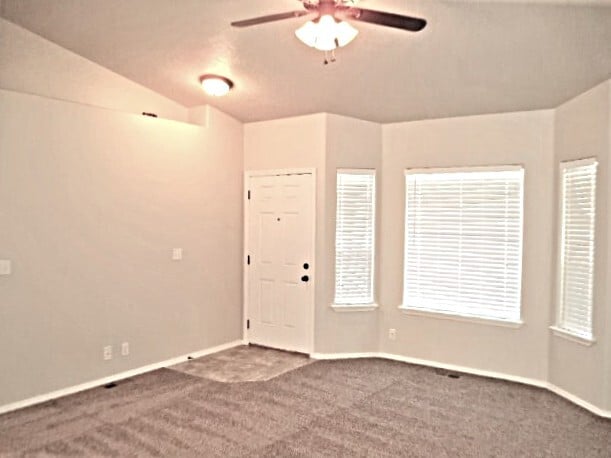 Photo - 4707 Oxbow Ave