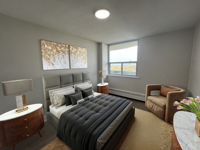 Photo - 1251 King St W