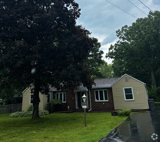 Building Photo - 3662 Monaca Ave Rental