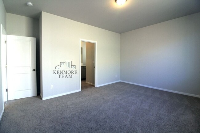 Photo - 3 Bedroom, 2 Bath Townhome in West Pasco