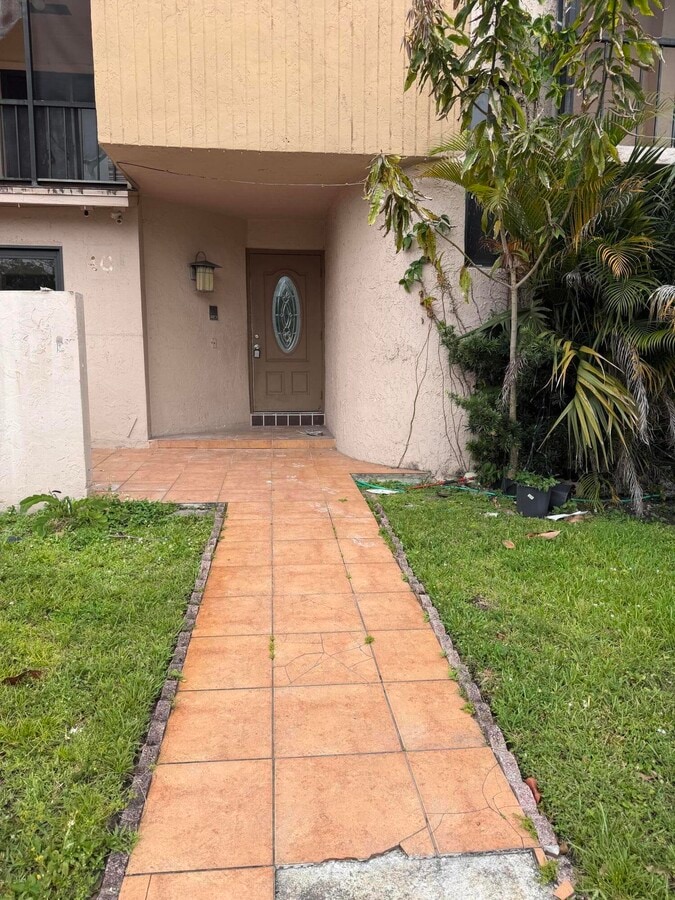 Photo - 2700 S University Dr