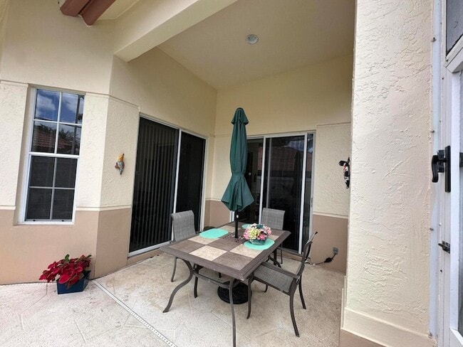 Photo - 77 Spyglass Way