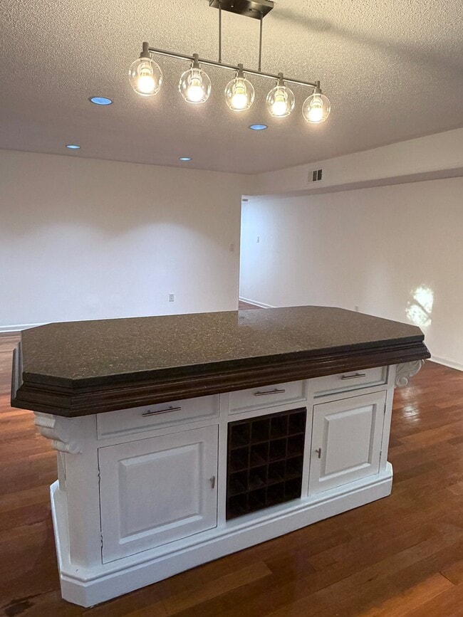 Photo - 703 Meadow Woods Ln