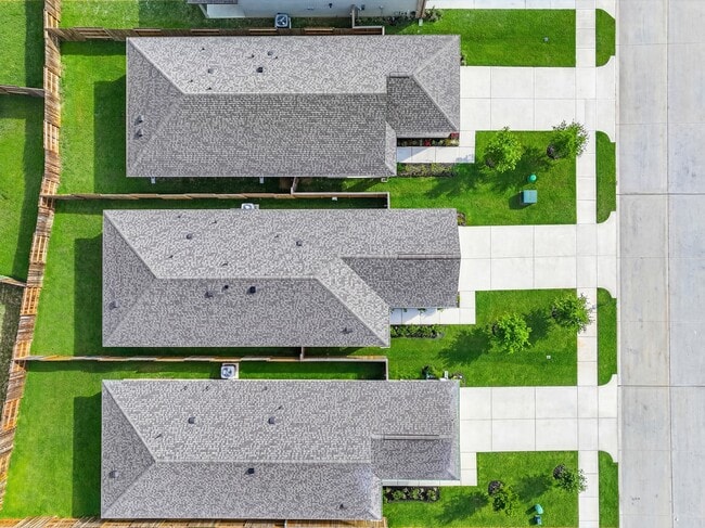 Photo - 16977 Juniper Blossom Bnd