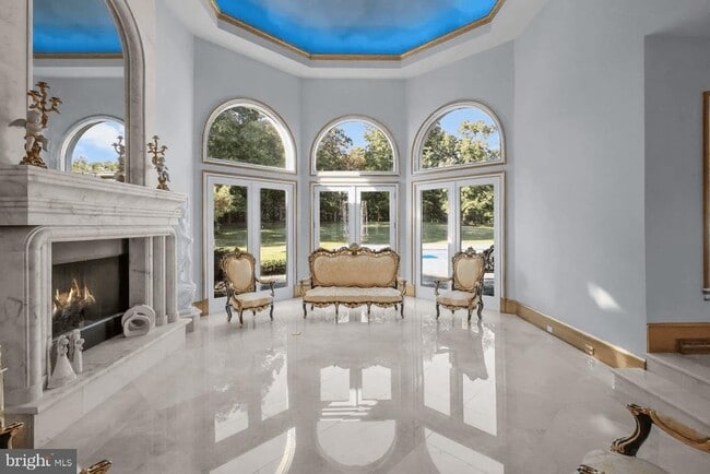 Photo - 636 S New York Rd