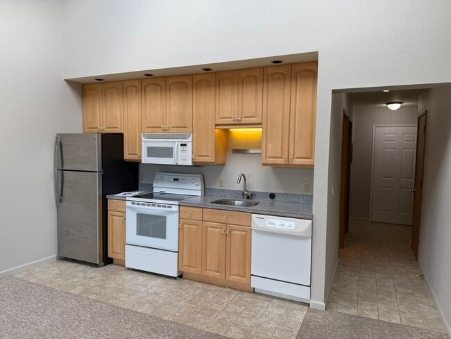 Photo - 2 Bed, 2 Bath Upper Level Condo