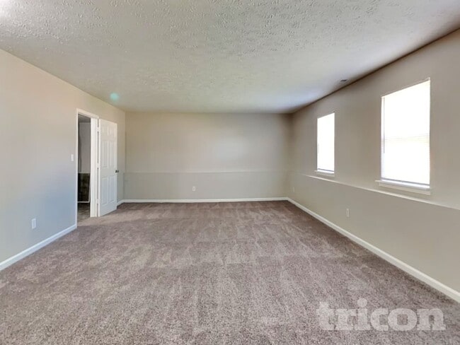 Photo - 4020 Waterfield Dr