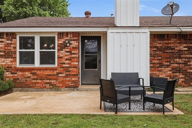 Photo - 10316 Glascow Dr