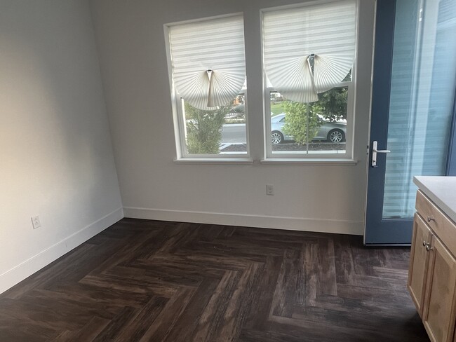 Photo - 2890 Irish Meadow Way Unit In law