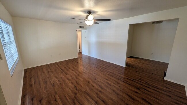 Photo - 700 E Airport Blvd Unidad #H5