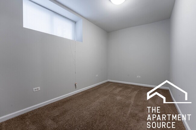 Photo - 1933 N Sedgwick St Unidad G