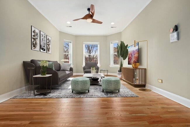Photo - 6305 N Richmond St Unidad 2
